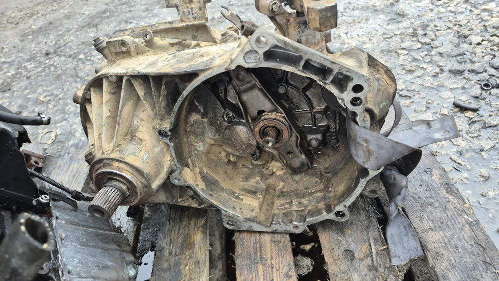 Коробка передач МКПП Volkswagen T5, T6 1.9-2.5 TDI Європа JQR / JQT