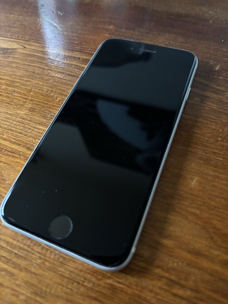 iPhone SE 2020 64GB