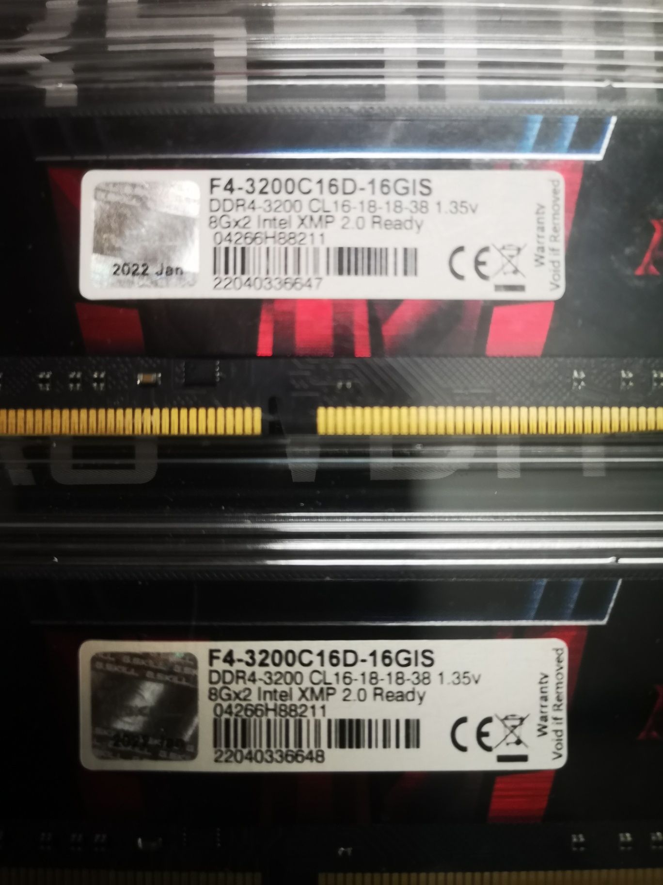 Vendo memórias RAM 16g. DDR 4  3200