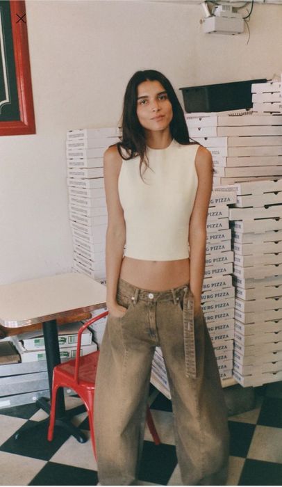 Трикотажний топ з круглим коміром