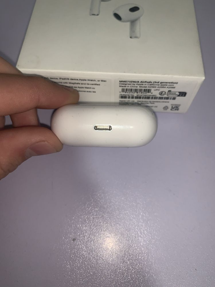 Продам навушники airpods 3