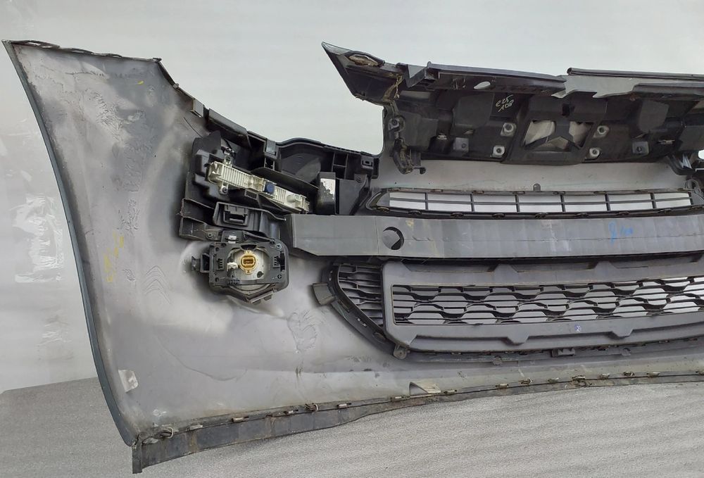 Pára-choques frente CITROËN C3 II (SC_)