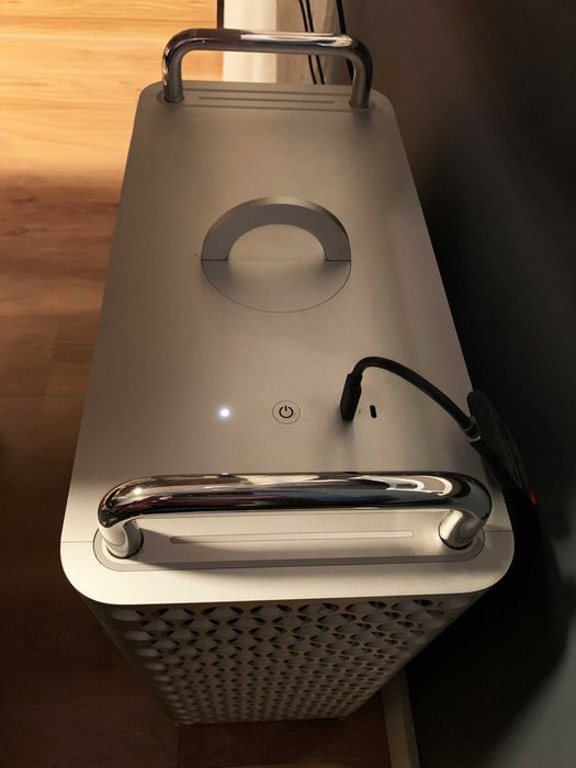 Mac Pro 2019 Xeon 12-core / 96GB / 2xW5700X — top do 3D i montażu