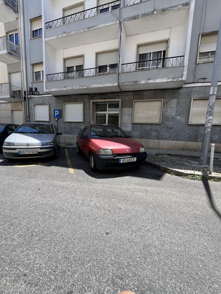 Vendo Renault Clio 1.2 – Ótimo para uso diário, ACEITO TROCAS