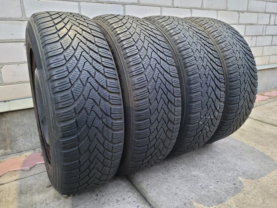 Резина, шины, колеса - 195/65 R15. Continental зимняя.