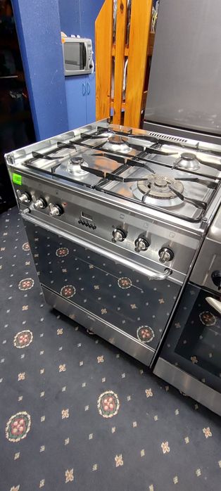 Брендова плита Smeg 60 см