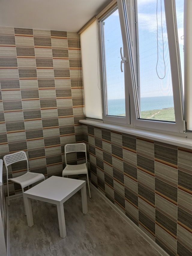Продам 2-х комнатную с видом на море