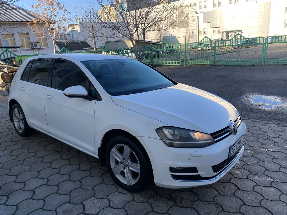 ПРОДАМ ГОЛФ 7  2014 г. Отличное состояние не бит не крашен