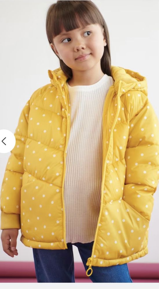 Продам курточку на дівчинку нова,колір яскраво-жовтий