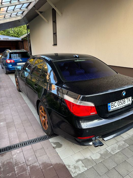 BMW   E60   525i БМВ Е60 2.5 Бензин