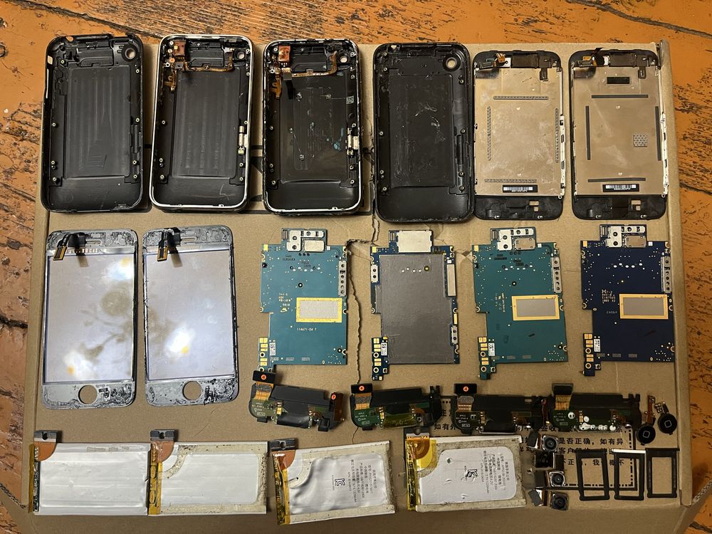 Розбір iphone 3/3gs