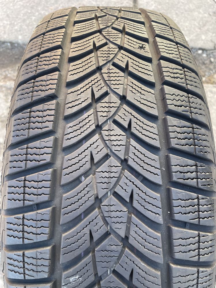 Opony 225/65r17 GoodYear 102H Ultra Grip Performance Gen-1 SUV - 2szt