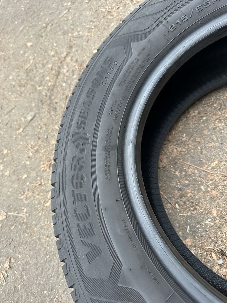 Парп 215/65 R15C GoodYear Vector 4Season