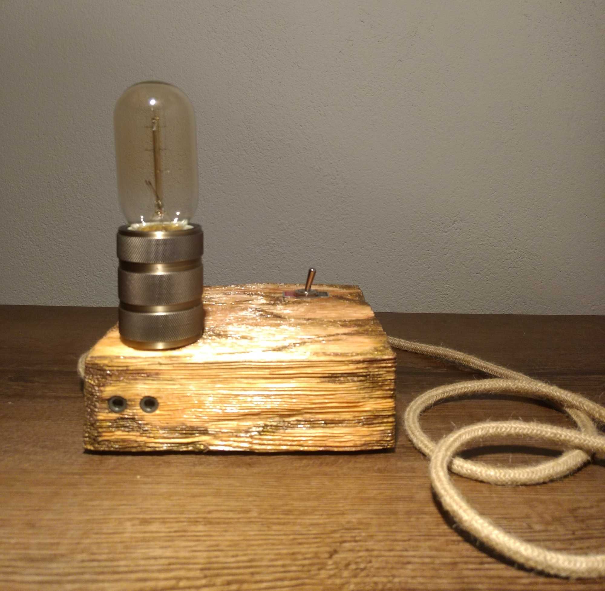 Lampa dekoracyjna ozdobna drewniana diy handmade rękodzieło prezent