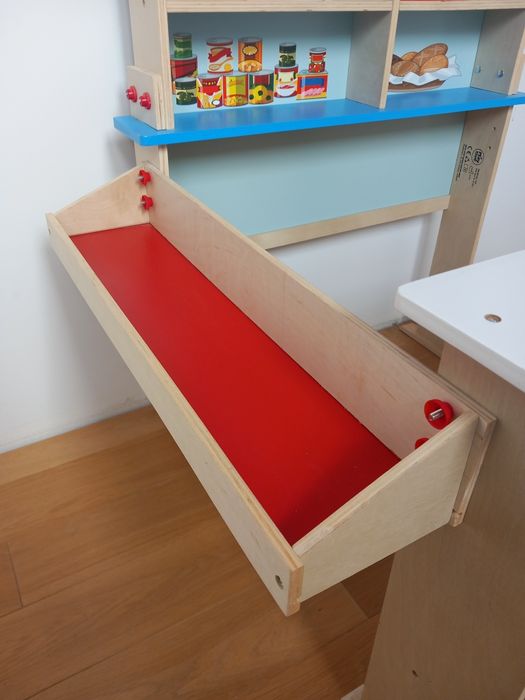 Zabawkowy drewaniany sklep/stragan Playtive