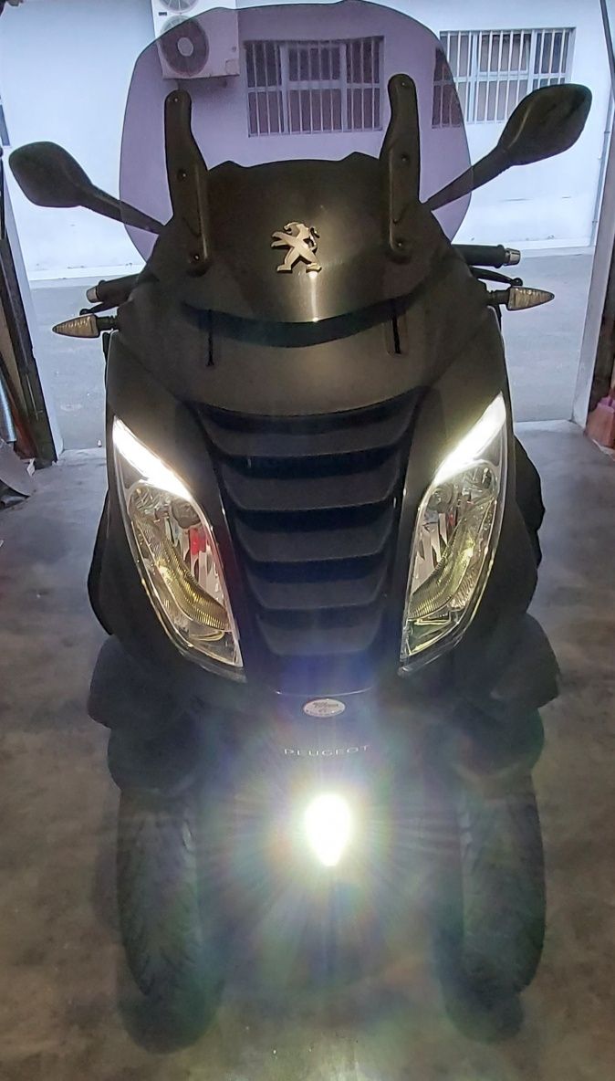 Peugeot Metropolis 400i
