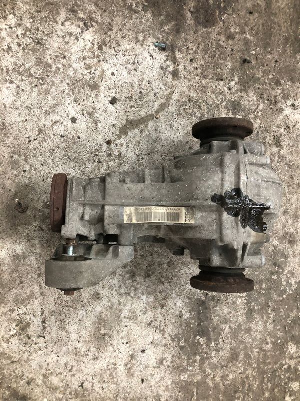 Audi A4 B7/3.2 Fsi most dyfer tylni Hup