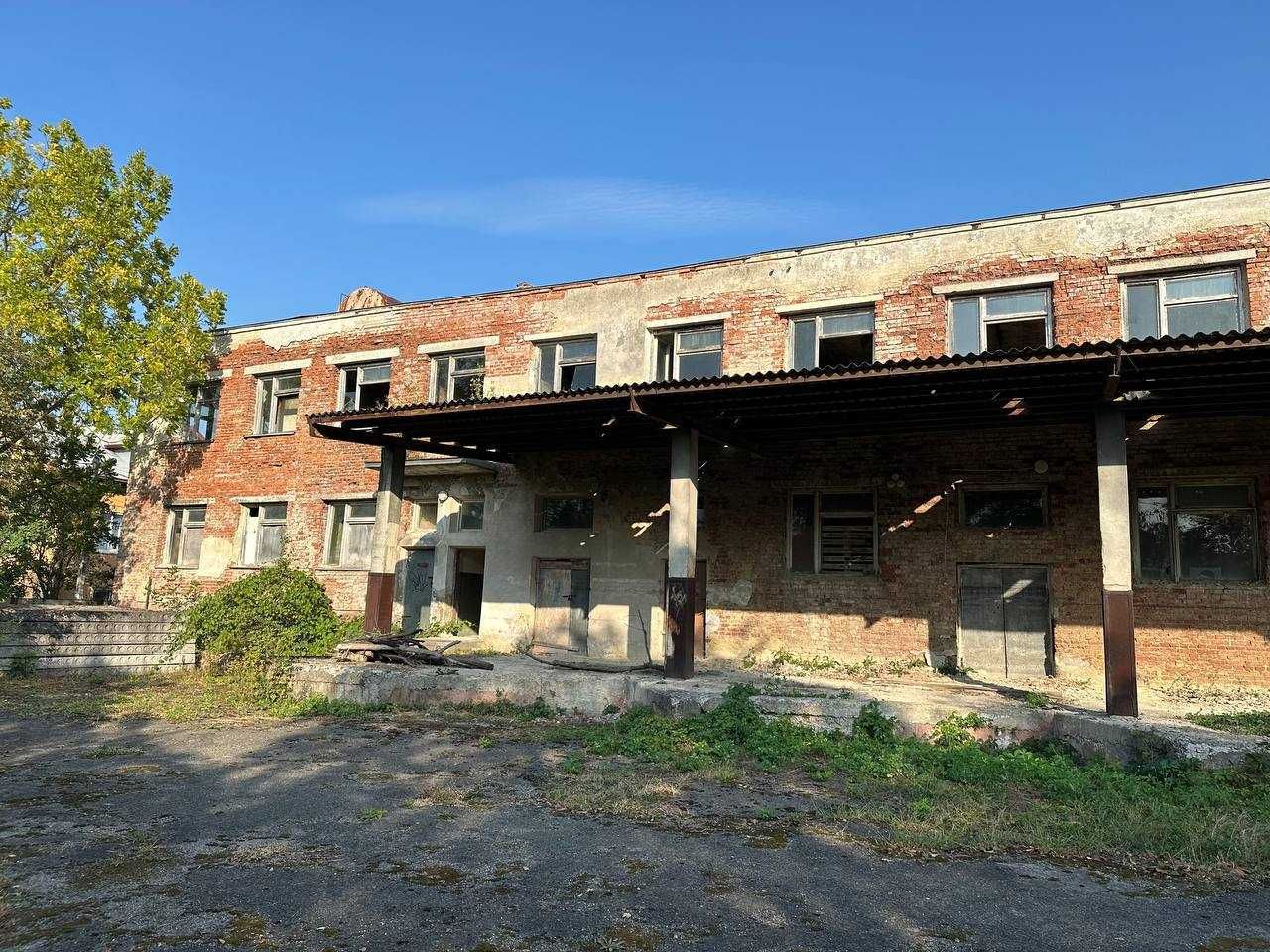 Продаж промислового обєкта с земелною дялянкою 43.1 сот