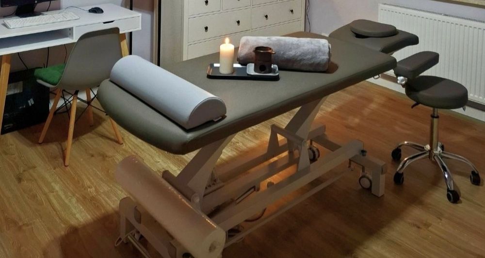 Stół rehabilitacyjny do masażu
elektryczny Medikos Akito