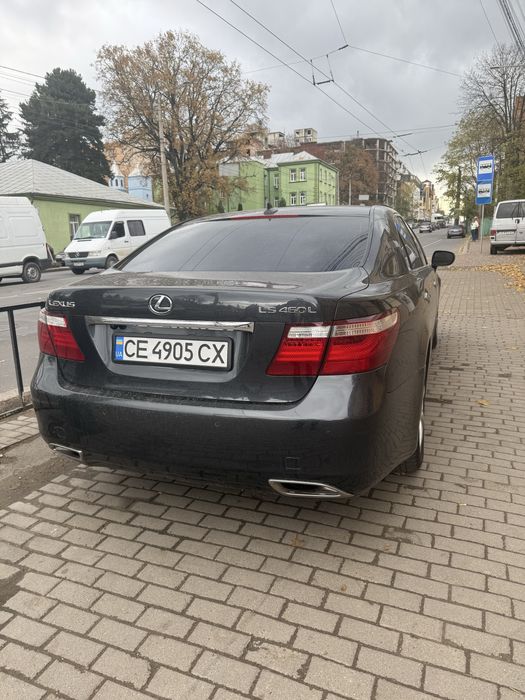 Продаж автомобіля Лексус ЛС 460
