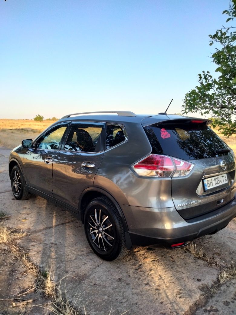 Продам Nissan rogue 2016 року
