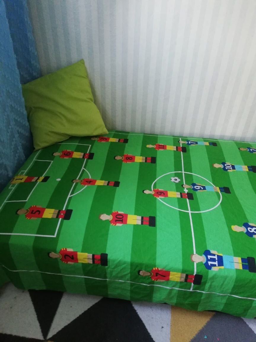 Narzuta na łóżko dziecięce piłka nożna football piłkarze