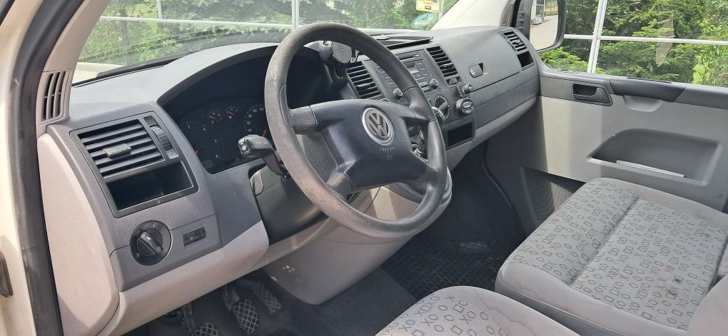 Volkswagen T5 Transporter 1.9TDI klima Webasto czujnik parkowania