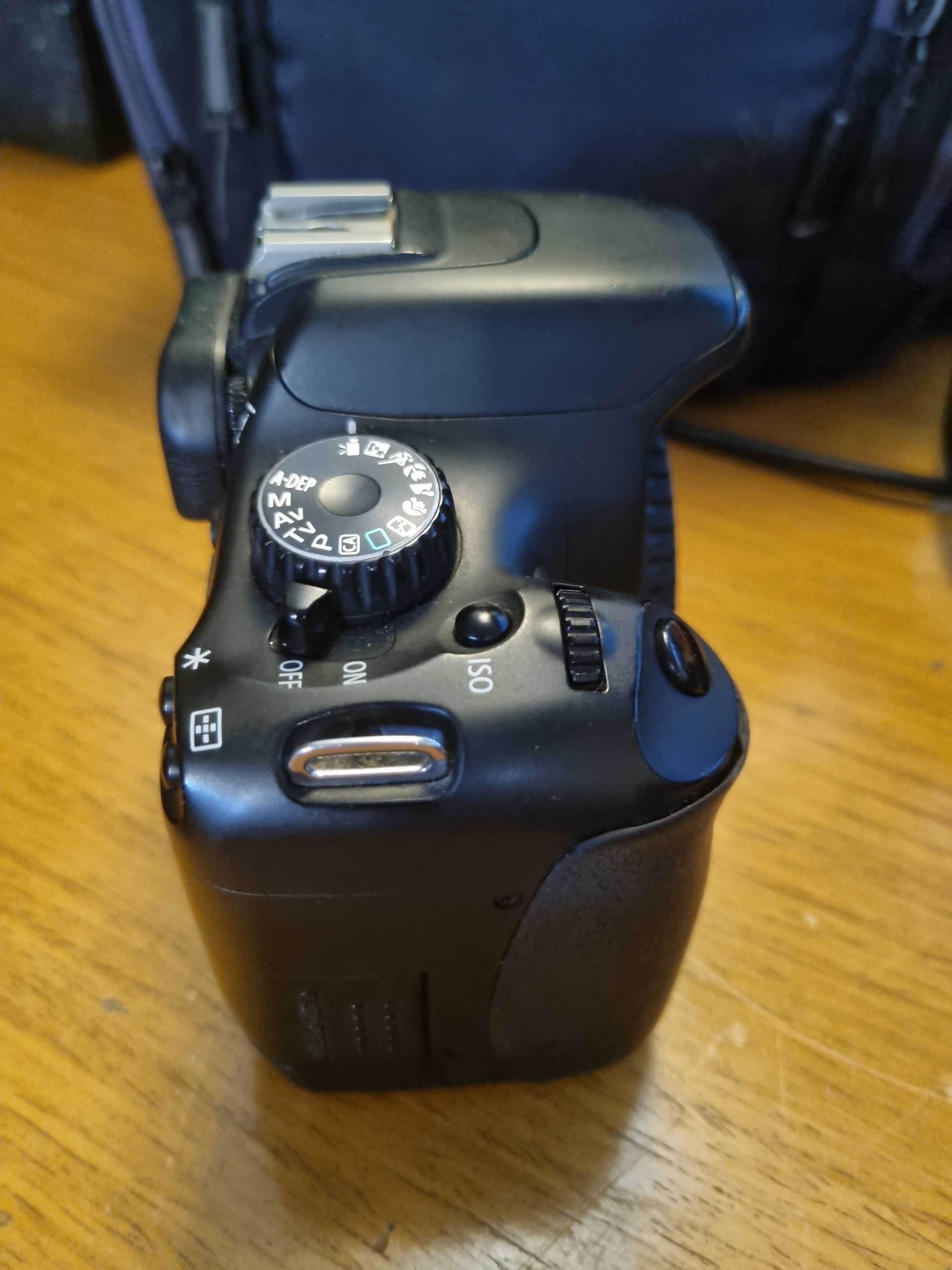 Vendo Canon 550D + objetiva, saco, SD card32g + bateria