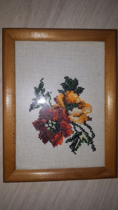 Картина вишита бісером в рамці зі склом