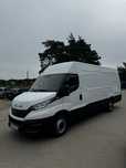 Bus blaszak  dostawczy Iveco daily maxi wynajem automat hak 3.5t