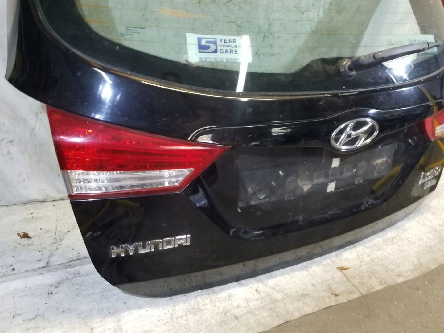 KLAPA BAGAŻNIKA TYŁ HYUNDAI IX20 KOD PAE