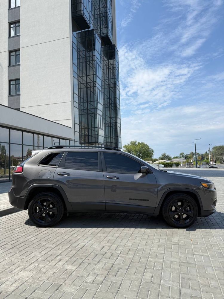 Jeep Cherokee Продам