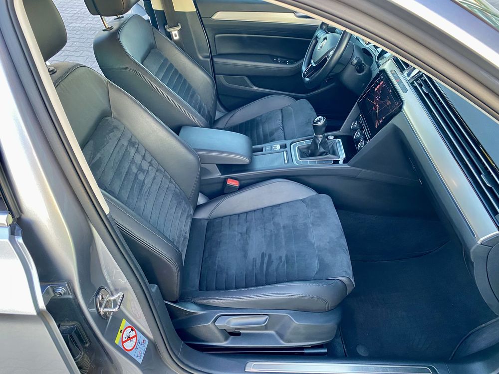 Passat B8! Perfekcyjny!R Line! Navi! Radar! Kamera! Opłacony! Serwis!