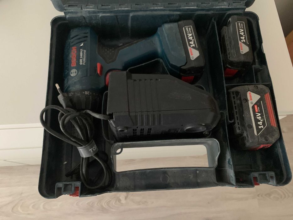 Aparafusadora Bosch GSR 1440 LI+3 Baterias+Carregador
