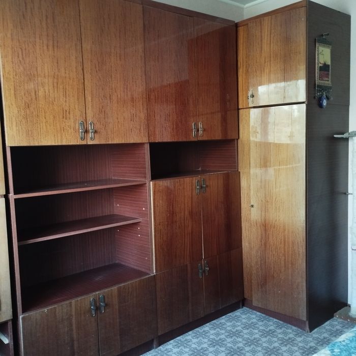 Набір шкафів (стінка) в доброму стані.