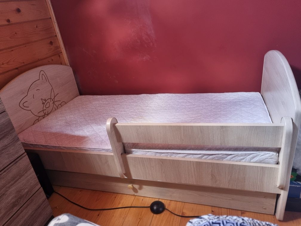 Łóżko dziecięce pojedyncze Baby Boo 140x70