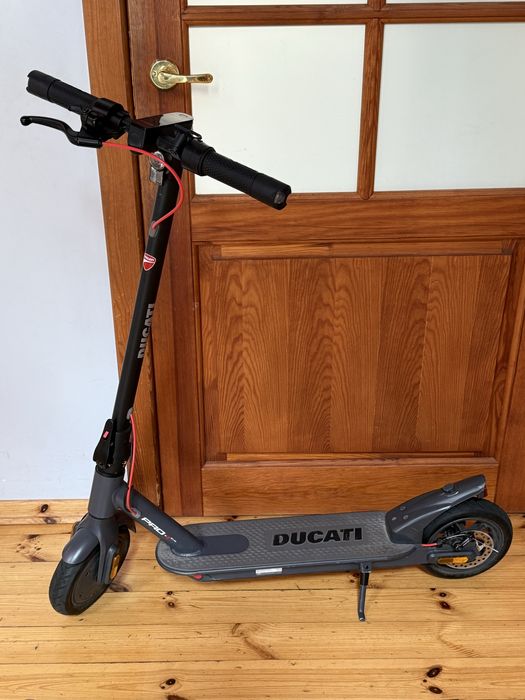 Hulajnoga wlektryczna Ducati Pro 1 EVD
