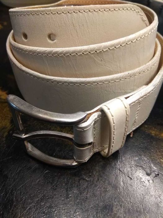 Кожаный ремень белый натуральная кожа.