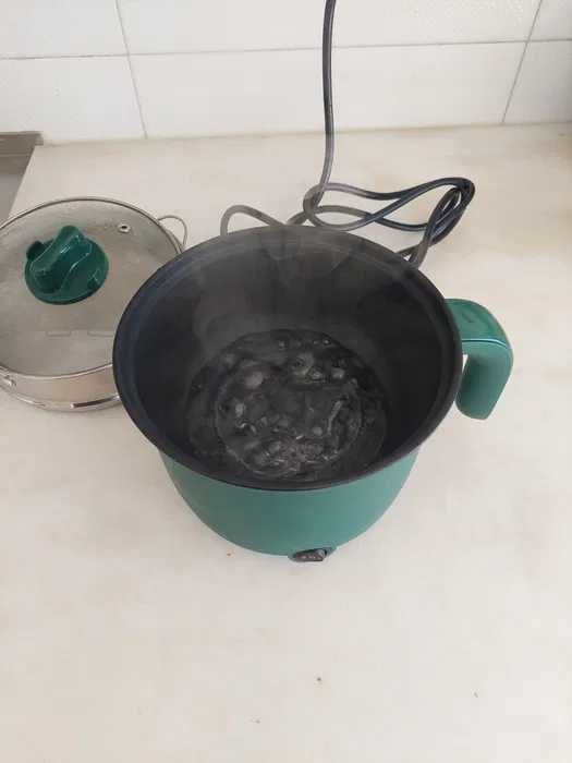 Panela elétrica pequena 1L 18cm 220V 50Hz 600W