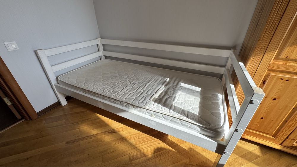 Продам 2 Дитячі ліжка + матраси 210см/100см
