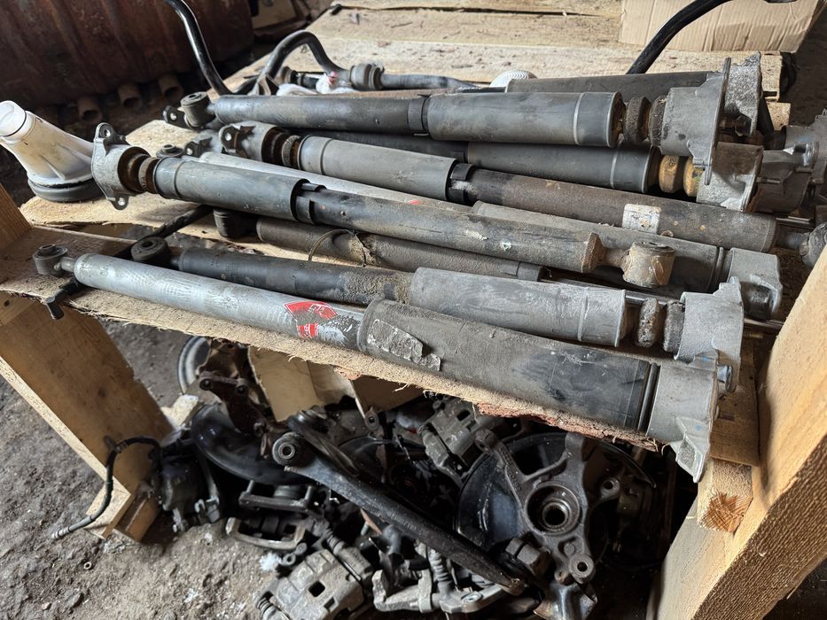 Амортизатор задній підвіска Ford Fiesta mk7 usa