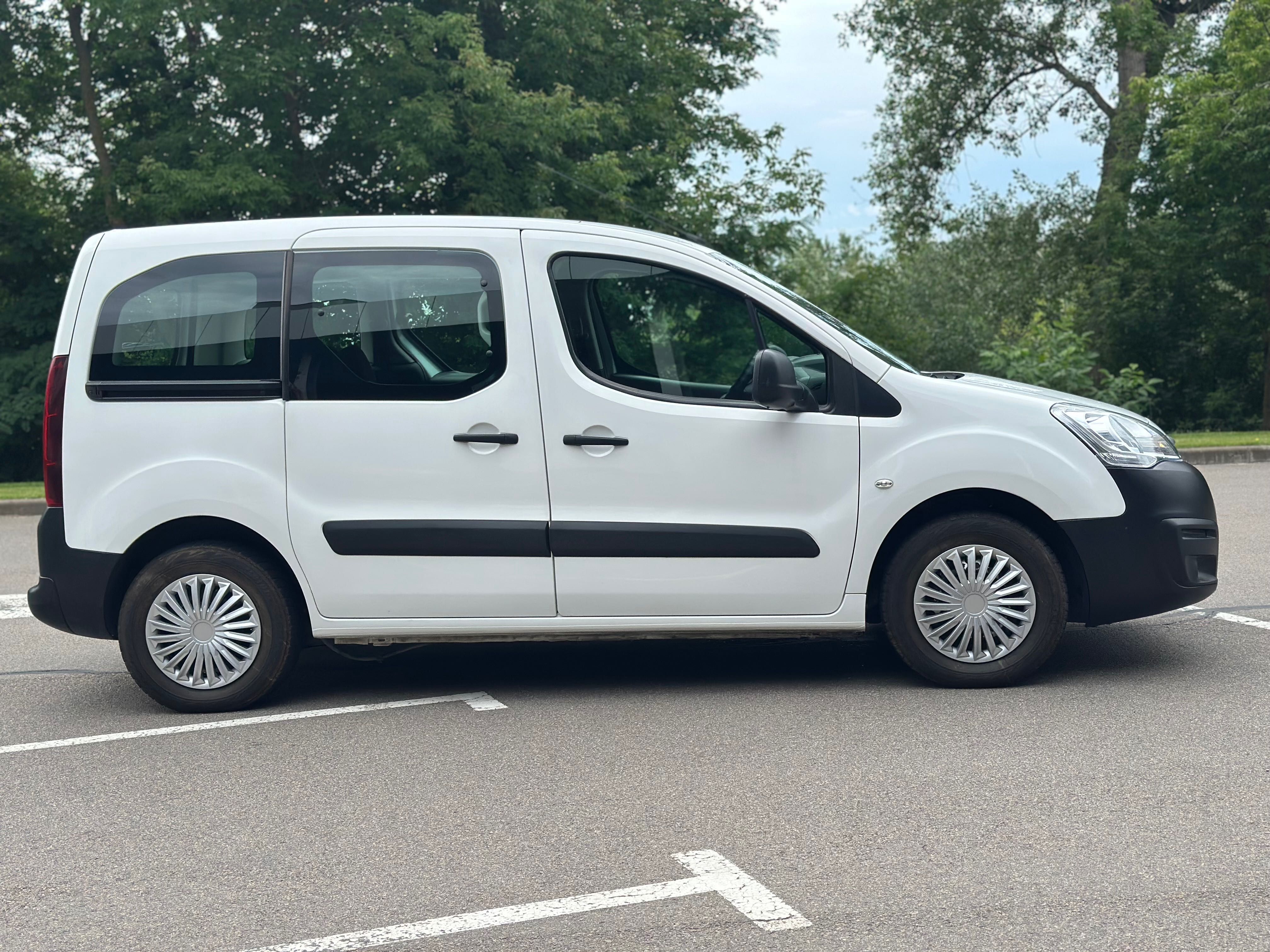Продам Peugeot Partner