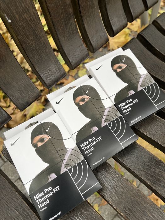 Оригінал Балаклава Nike Pro Hyperwarm Hood чорна, Маска Найк