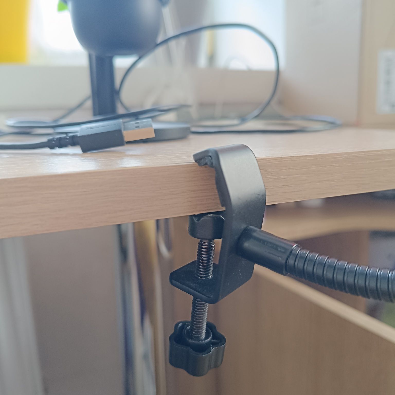 Мікрофон HyperX SoloCast + поп-фільтр
