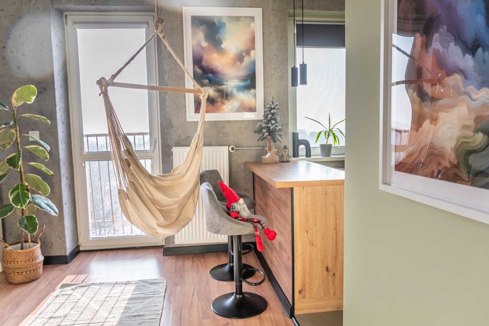 Nowoczesne 2 pokojowe mieszkanie (możliwe 3), Widok, Po remoncie