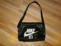 Torba NIKE na ramię , ładny stan