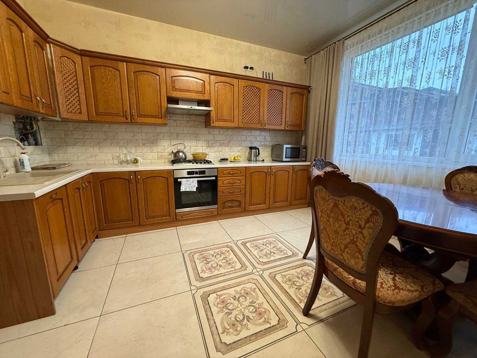 Здам Будинок 185 кв.м., м.Бровари, вул.Металургів, (35000 грн):