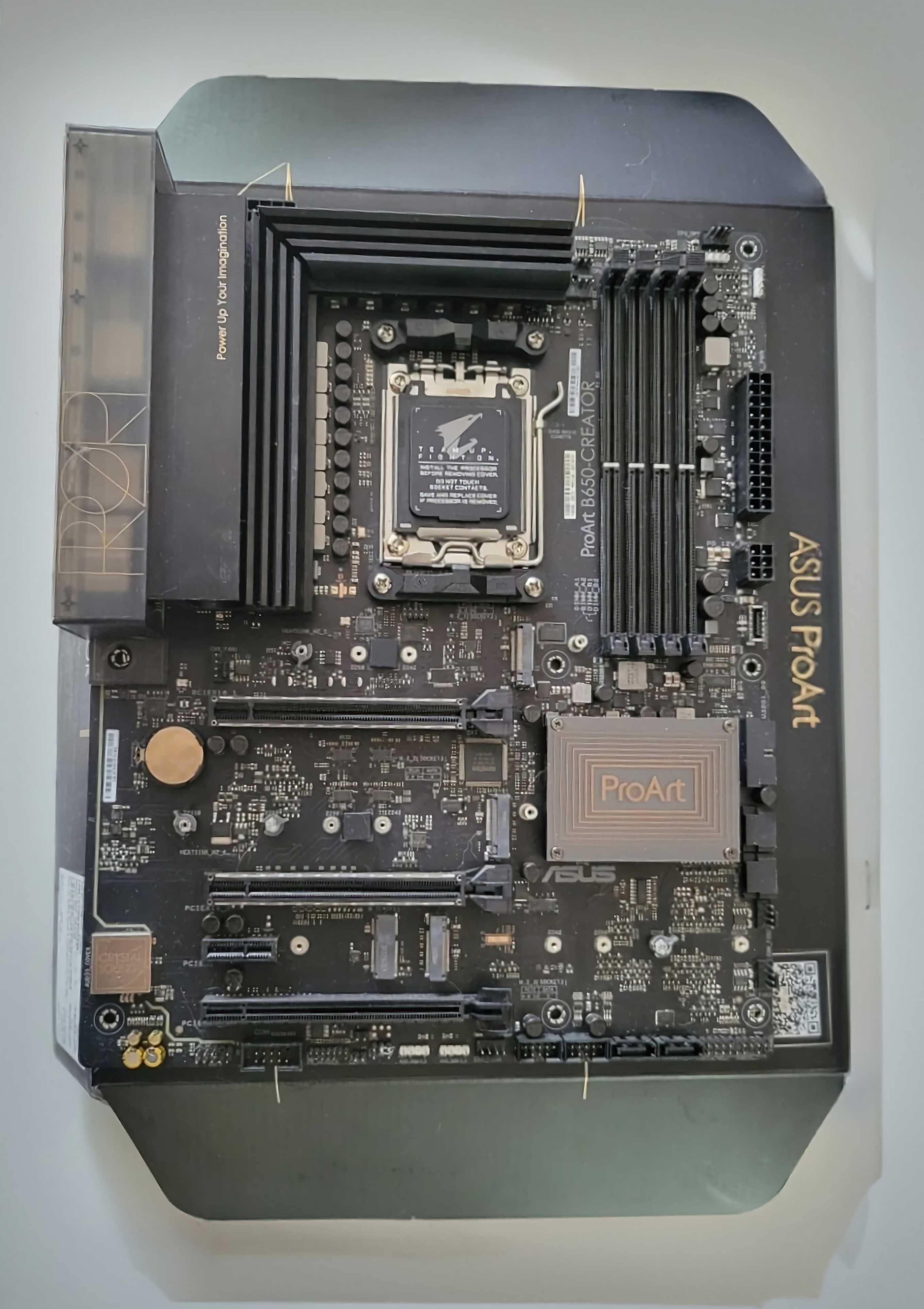 Материнська плата ASUS PROART B650-CREATOR (90MB1C40-M0EAY0)