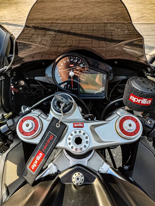 Aprilia RSV4 1000 APRC