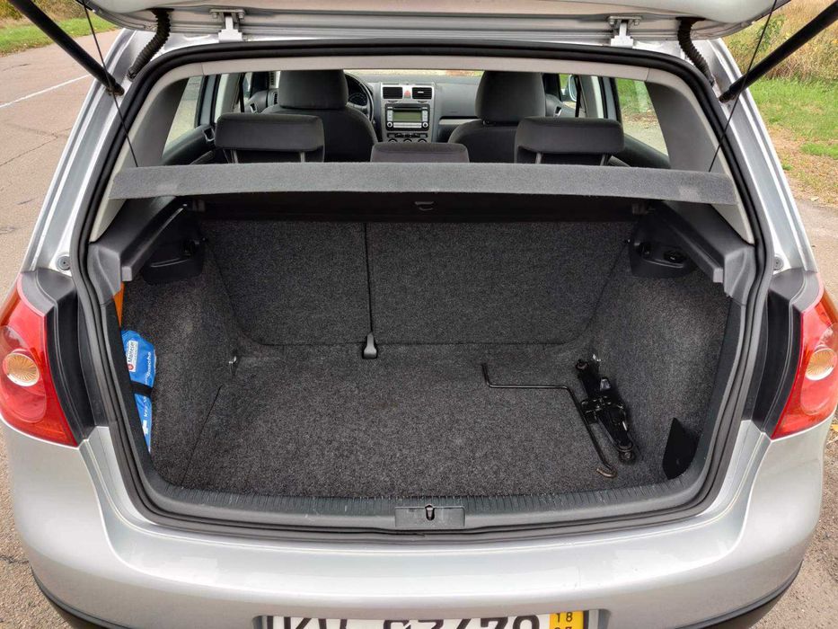 Volkswagen golf 1.6 MPI